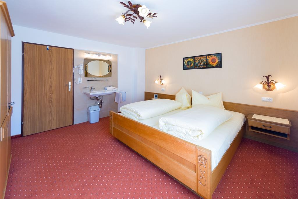 Haus Enzian Apartment Lermoos Cameră foto