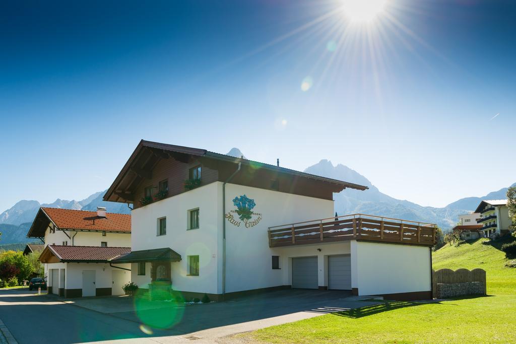 Haus Enzian Apartment Lermoos Exterior foto